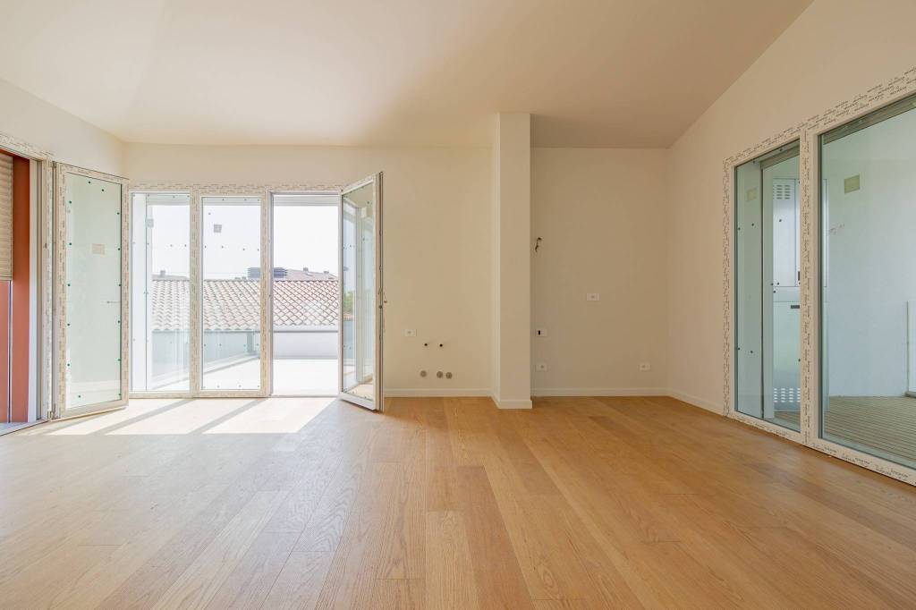 appartamento in vendita a Milano in zona Adriano