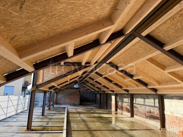 appartamento in vendita a Milano in zona Cascina dei Pomi