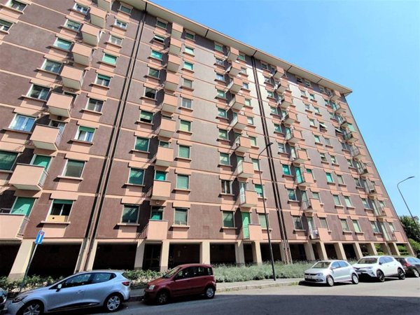 appartamento in vendita a Milano in zona Gallaratese