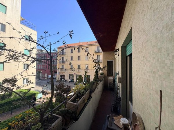 appartamento in vendita a Milano in zona Guastalla