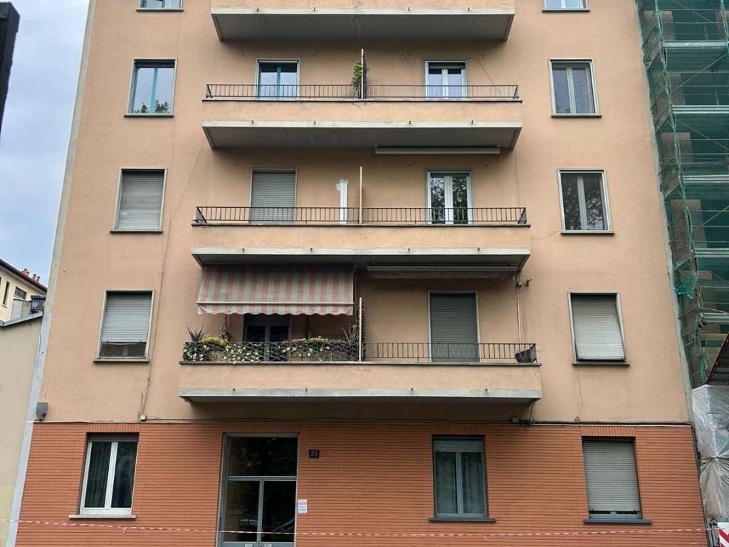 appartamento in vendita a Milano in zona Chiesa Rossa