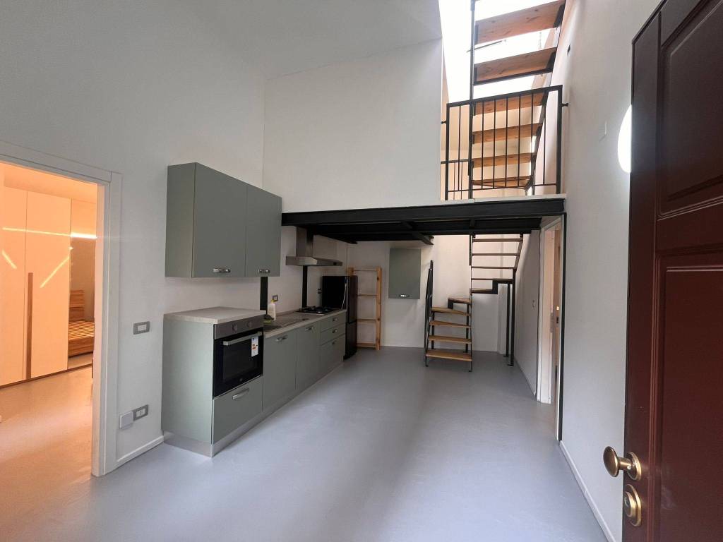 appartamento in vendita a Milano in zona Gorla