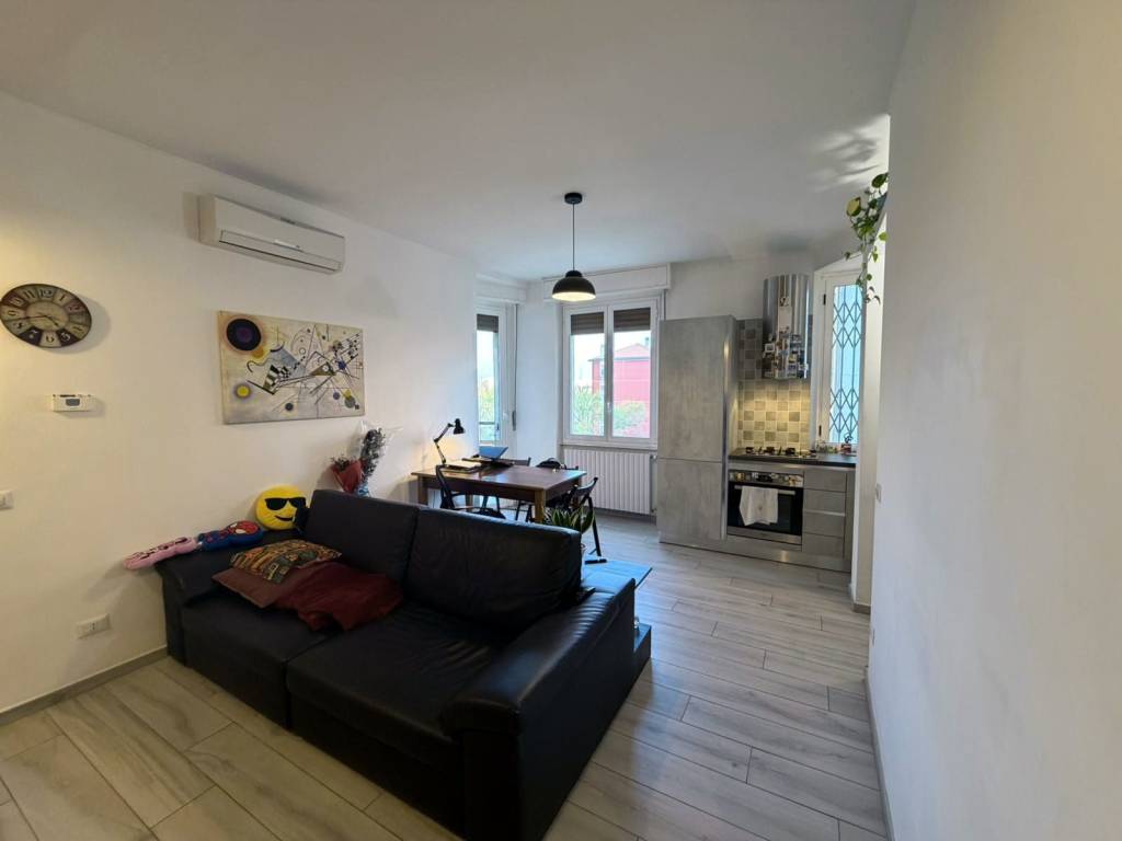 appartamento in vendita a Milano in zona Crescenzago