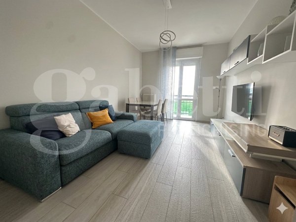 appartamento in vendita a Milano in zona Famagosta
