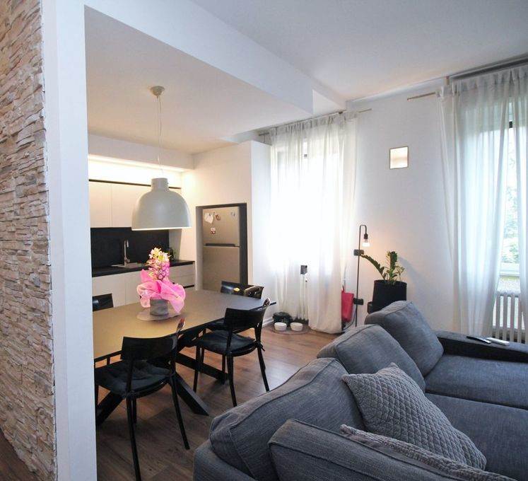 appartamento in vendita a Milano in zona Baggio