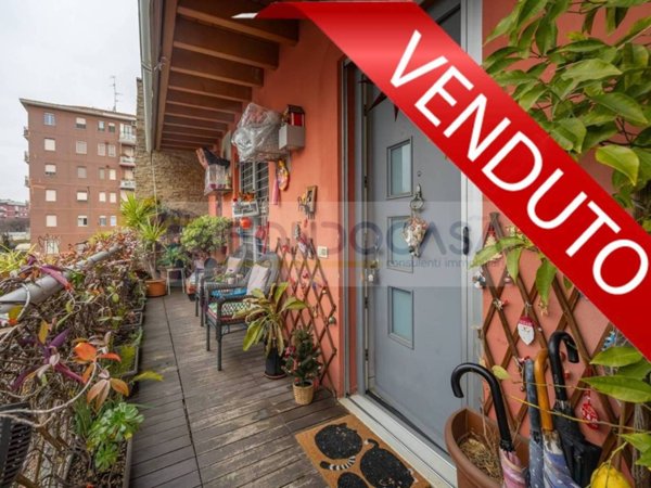 appartamento in vendita a Milano in zona Rottole