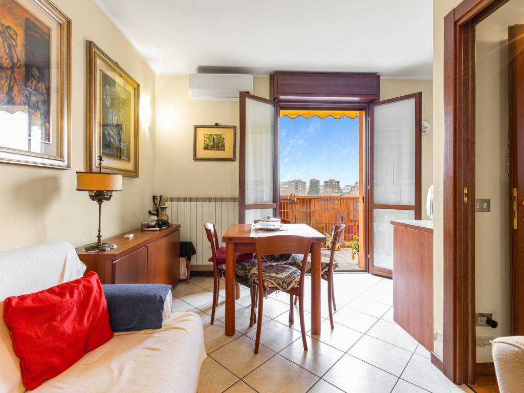 appartamento in vendita a Milano in zona Precotto