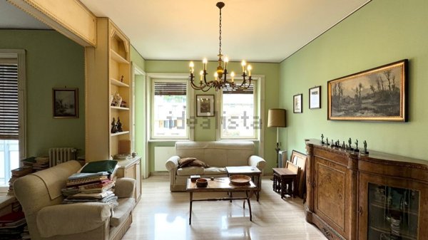 appartamento in vendita a Milano in zona Cinque Giornate