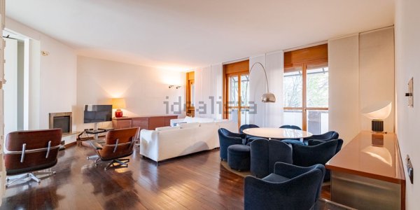 appartamento in vendita a Milano in zona Sempione