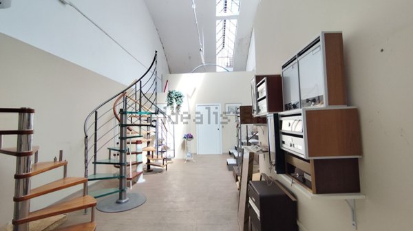 appartamento in vendita a Milano in zona Stadera