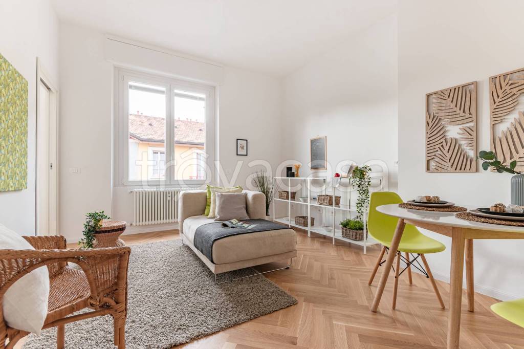 appartamento in vendita a Milano in zona Città Studi