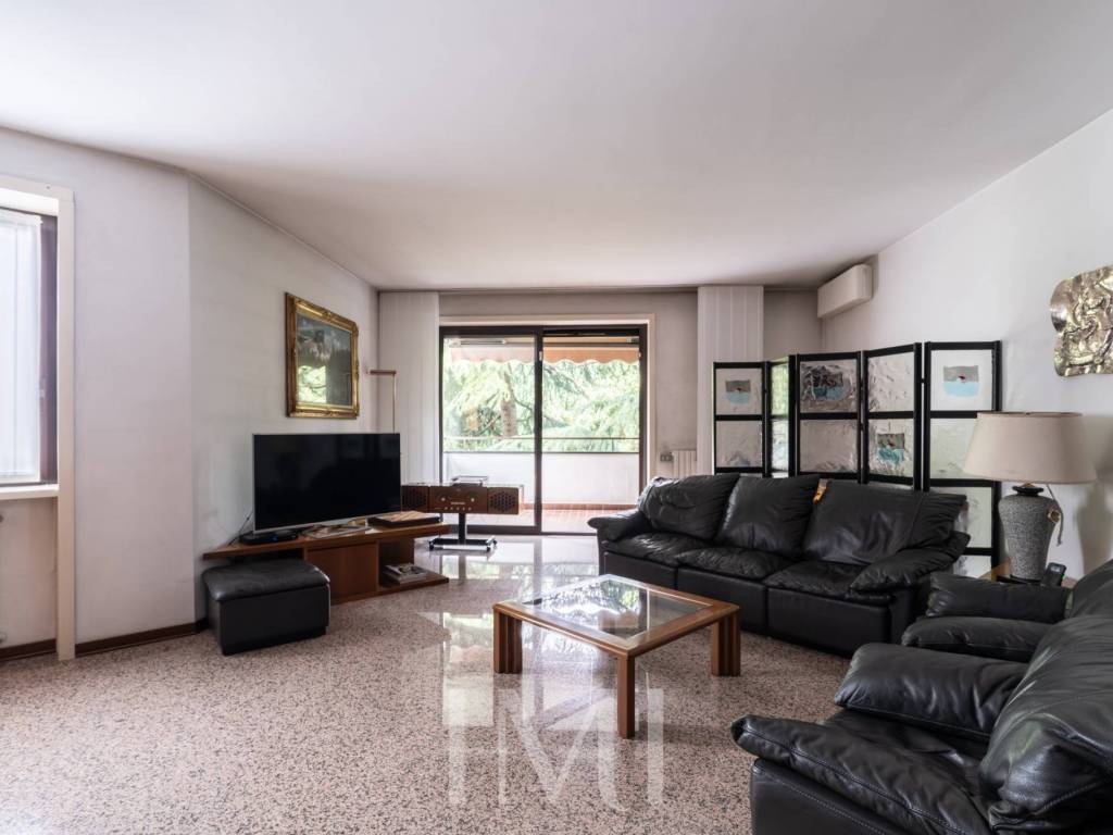 appartamento in vendita a Milano in zona Chiesa Rossa