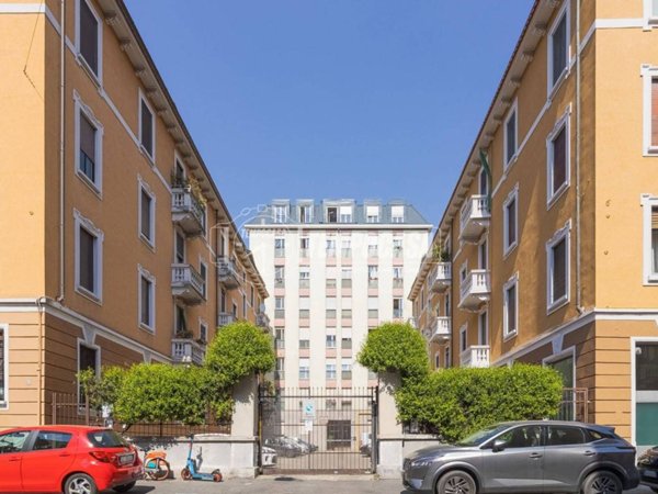 appartamento in vendita a Milano in zona Porta Vittoria