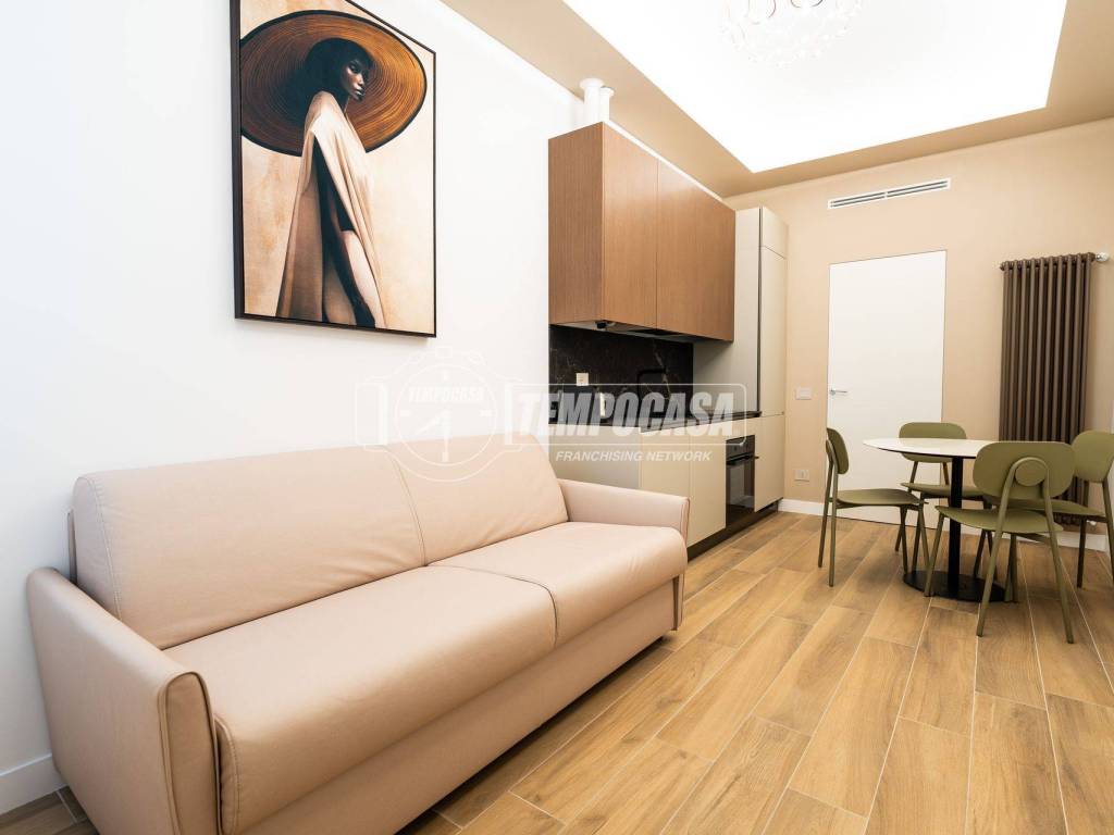 appartamento in vendita a Milano in zona Porta Nuova