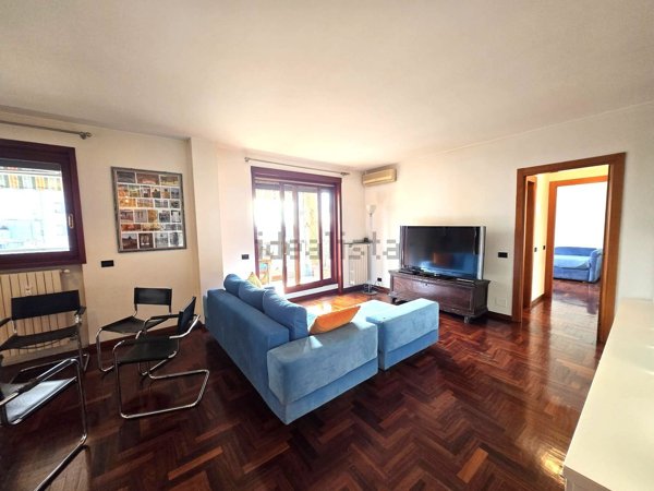 appartamento in vendita a Milano in zona Vigentino