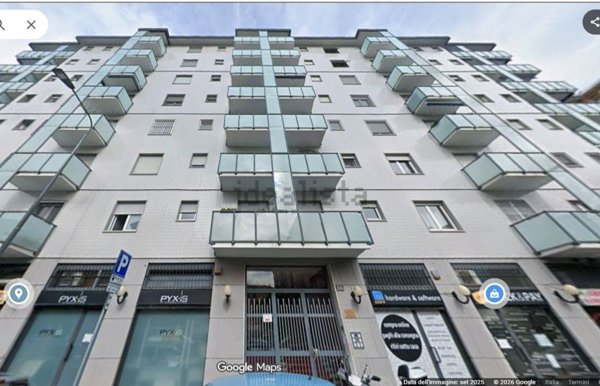 appartamento in vendita a Milano in zona Lorenteggio