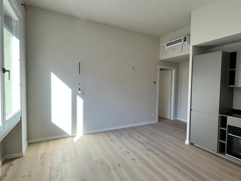 appartamento in vendita a Milano in zona Bocconi