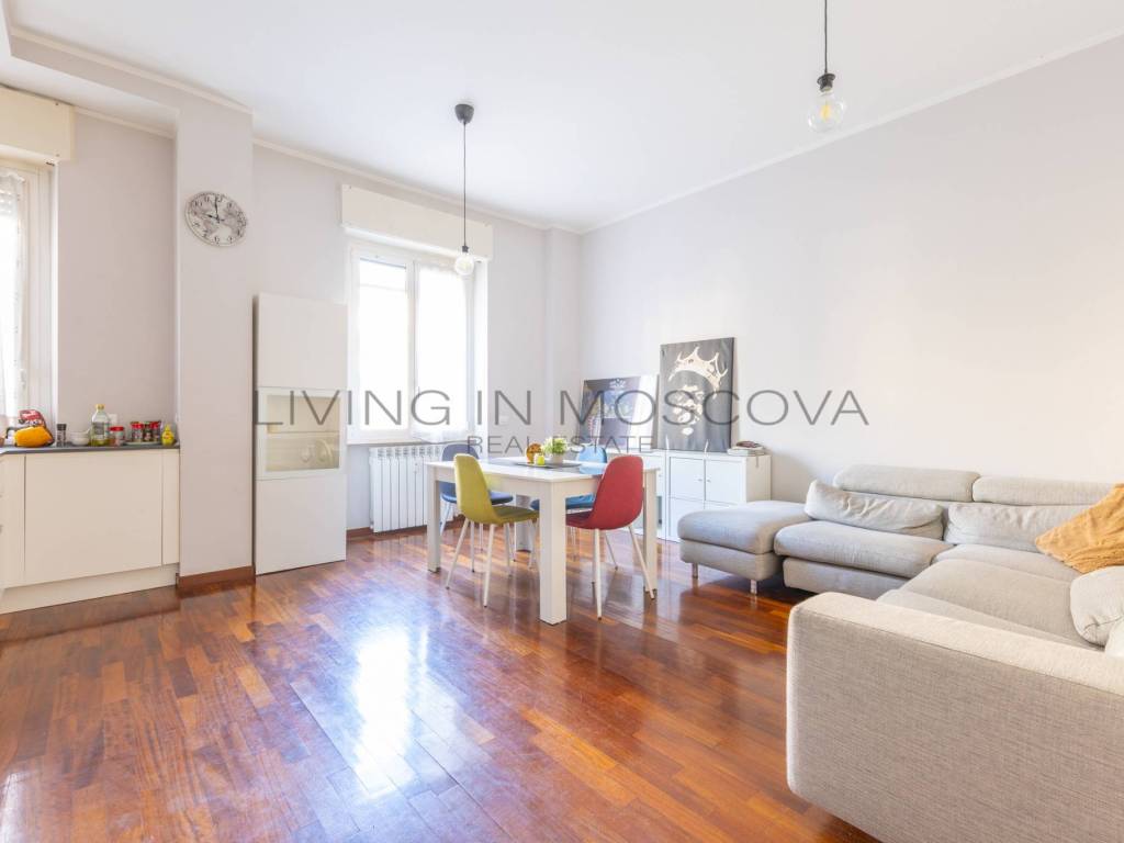 appartamento in vendita a Milano in zona Porta Garibaldi