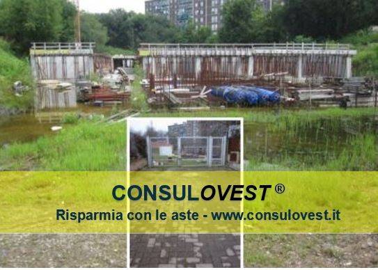 ufficio in vendita a Milano in zona Gratosoglio