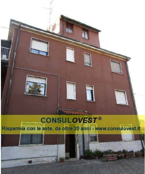 appartamento in vendita a Milano in zona Baggio