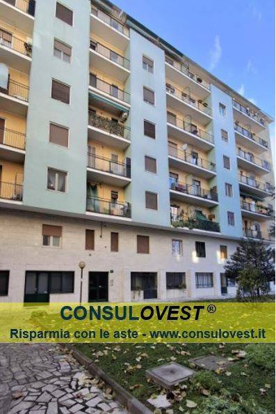 appartamento in vendita a Milano in zona Vigentino