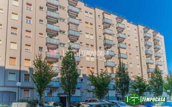 appartamento in vendita a Milano in zona Quarto Oggiaro