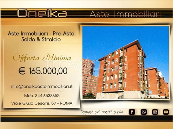 appartamento in vendita a Milano in zona Adriano