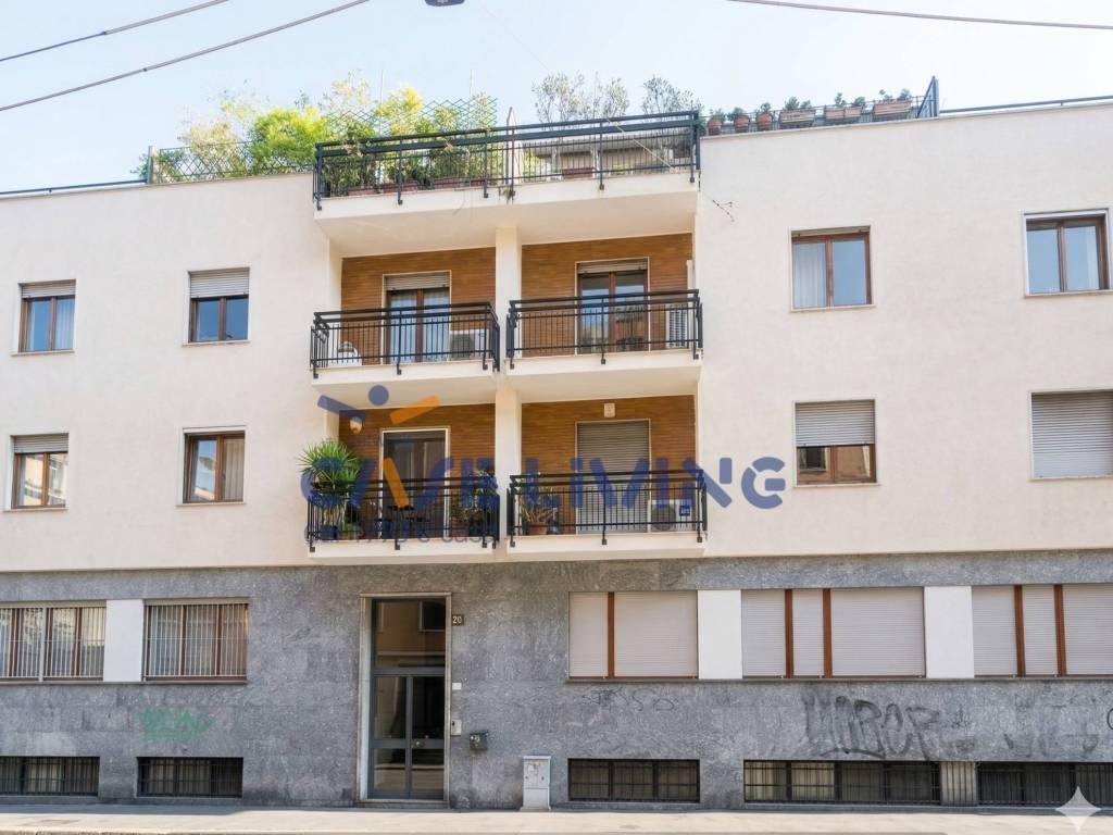 appartamento in vendita a Milano in zona Bocconi