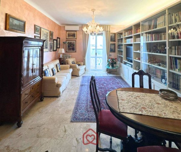 appartamento in vendita a Milano in zona Prato Centenaro