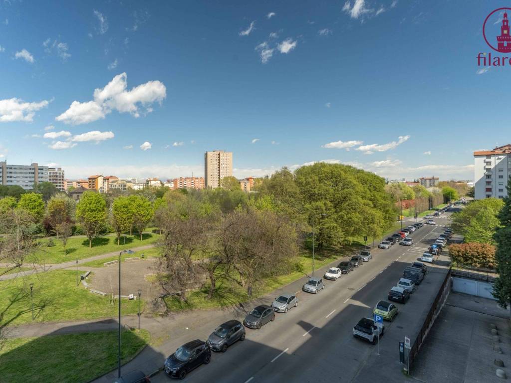 appartamento in vendita a Milano in zona Baggio