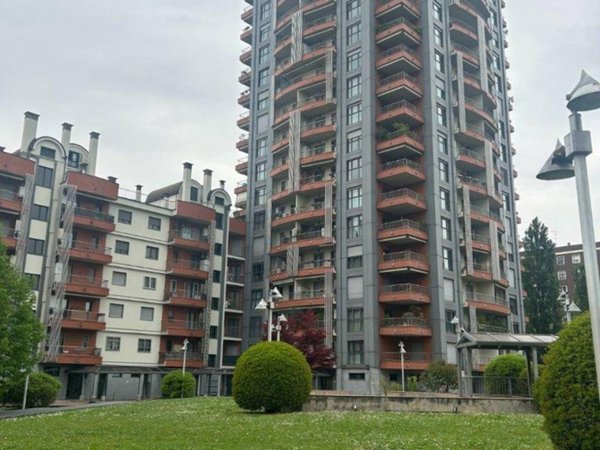 appartamento in vendita a Milano in zona Niguarda