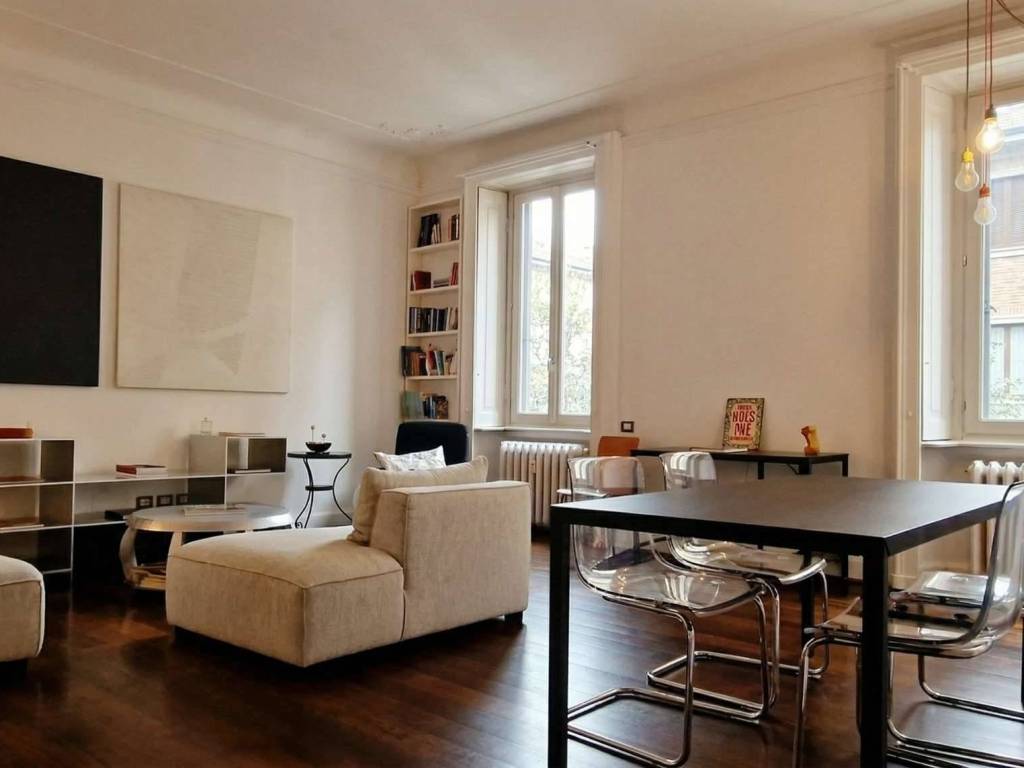 appartamento in vendita a Milano in zona Città Studi