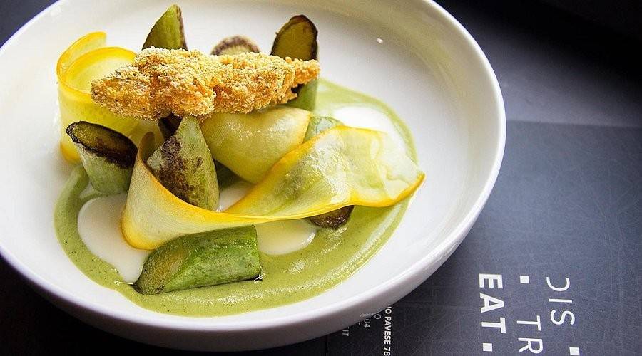 negozio in vendita a Milano in zona Lambrate