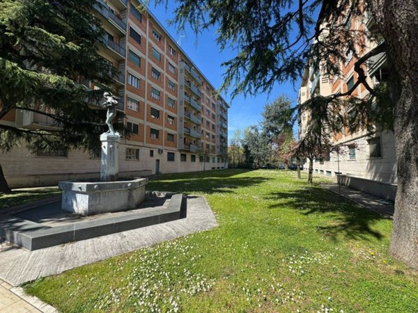appartamento in vendita a Milano in zona Crescenzago