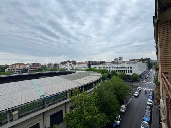 appartamento in vendita a Milano in zona Sempione