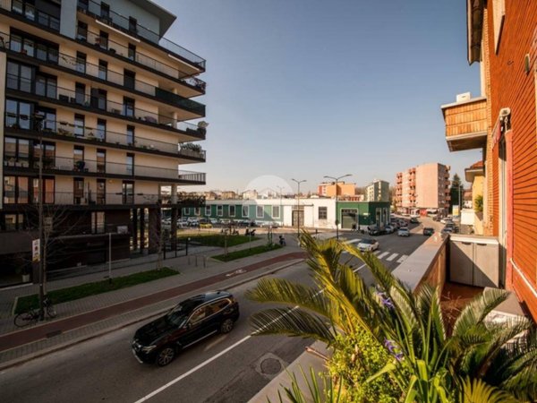 appartamento in vendita a Milano in zona Lambrate