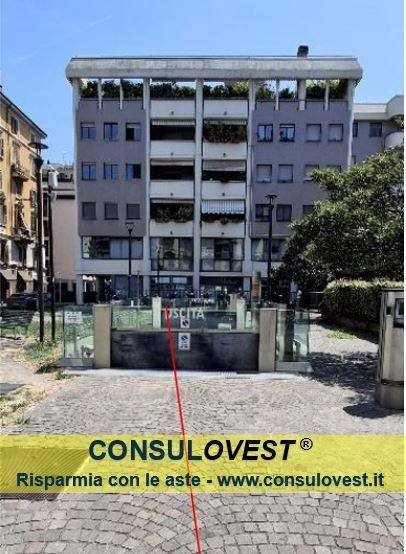 ufficio in vendita a Milano in zona Centro Direzionale