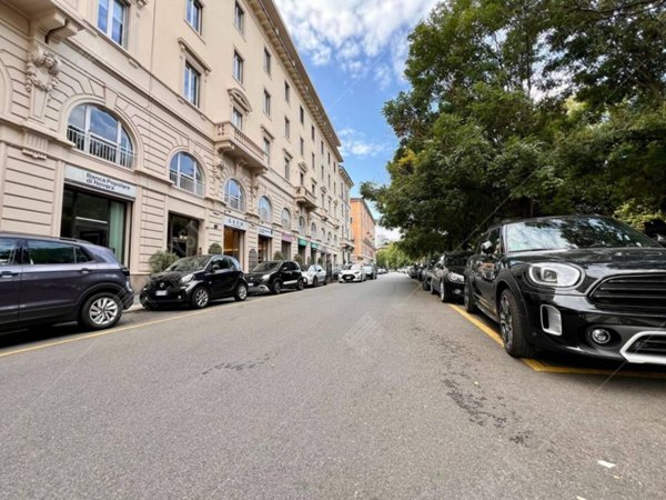 negozio in vendita a Milano in zona Solari