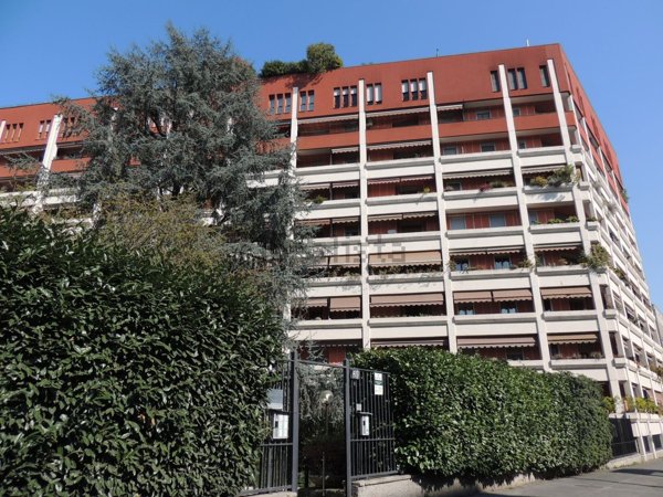 appartamento in vendita a Milano in zona Piazzale Lodi