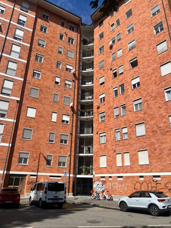 appartamento in vendita a Milano in zona Feltre