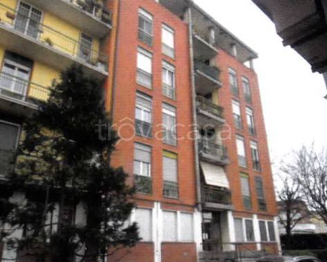 appartamento in vendita a Milano in zona Piazzale Lodi