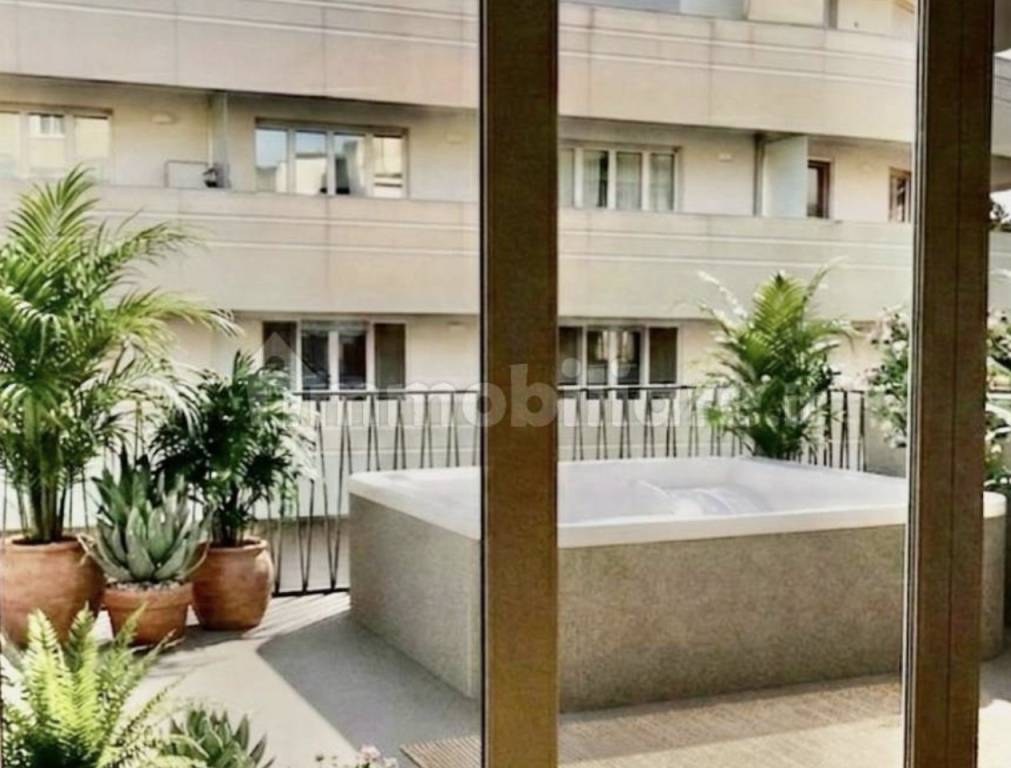 appartamento in vendita a Milano in zona Solari
