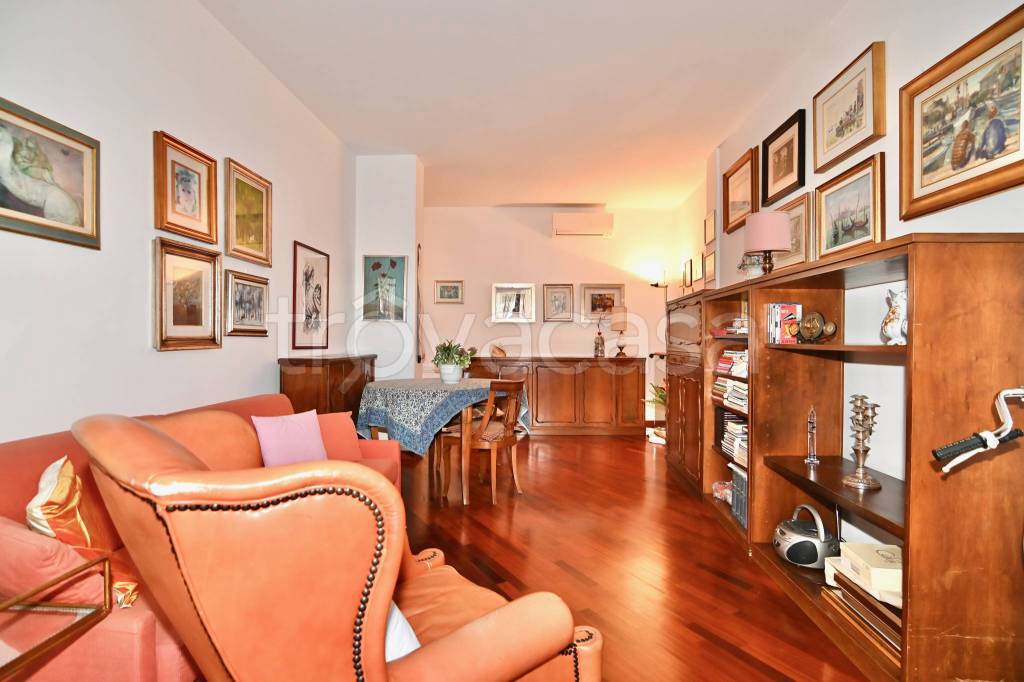 appartamento in vendita a Milano in zona Il Portello