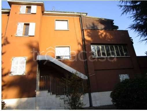 appartamento in vendita a Milano in zona Baggio