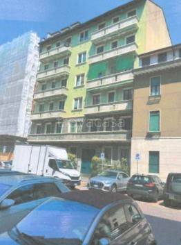 appartamento in vendita a Milano in zona Piazzale Lodi