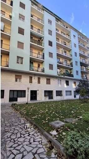 appartamento in vendita a Milano in zona Vigentino
