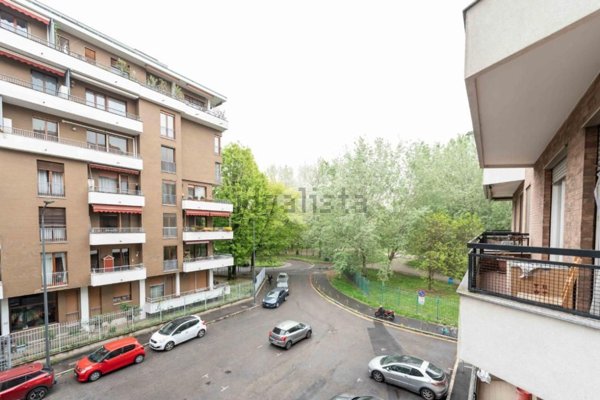 appartamento in vendita a Milano in zona Stadera
