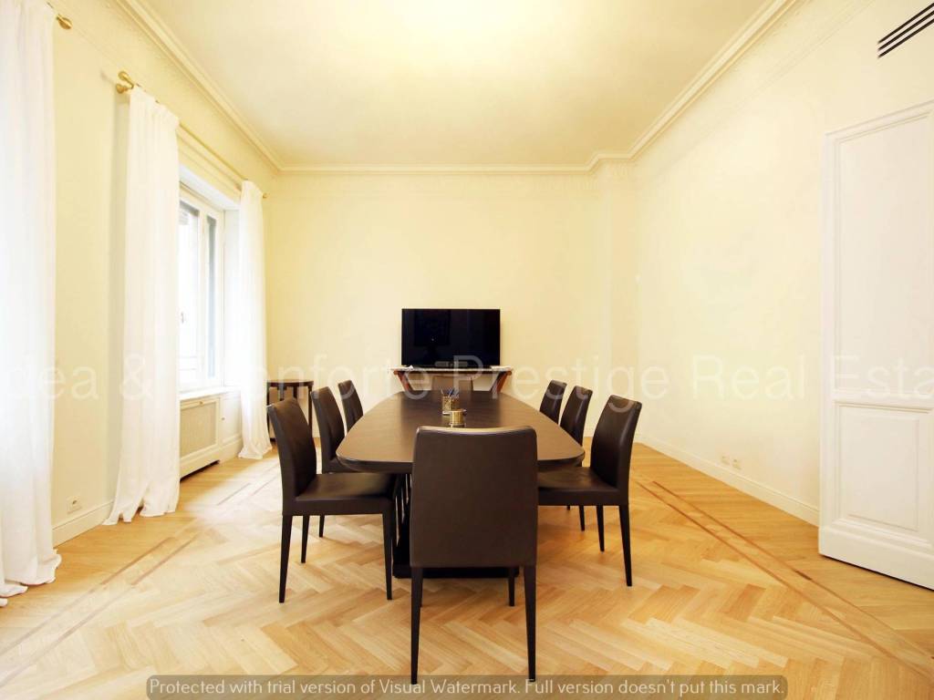 ufficio in vendita a Milano in zona Guastalla