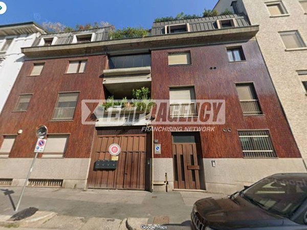 appartamento in vendita a Milano in zona Restocco Maroni