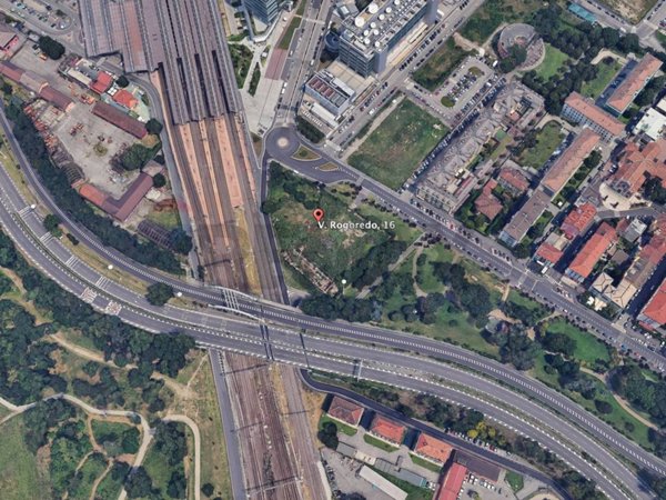 terreno edificabile in vendita a Milano in zona Rogoredo